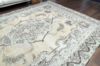 Persian Handmade Wool Rug - Thumbnail