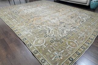 Persian Oriental Vintage Oversize Rug - Thumbnail