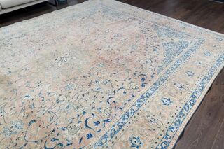 Oriental Persian Vintage Area Rug - Thumbnail