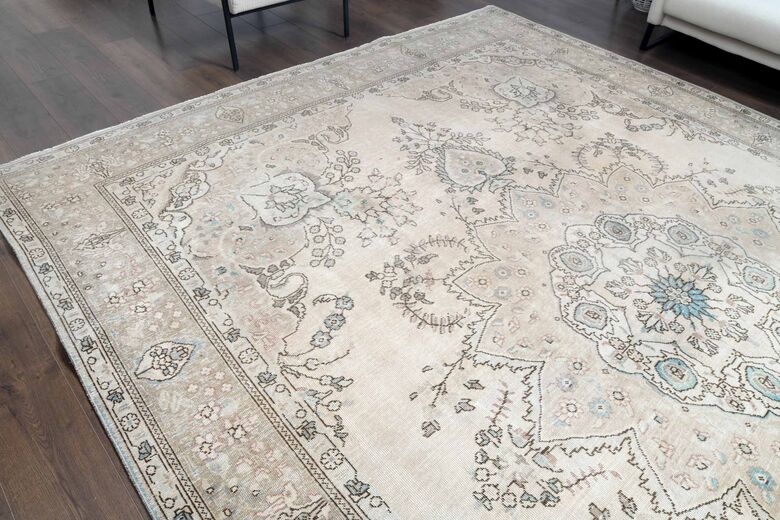 Persian Vintage Bohemian 10x13 Handwoven Wool Rug