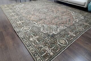 Persian Vintage Area Rug - Thumbnail