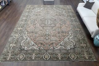 Persian Vintage Area Rug - Thumbnail