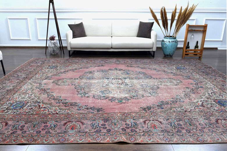 Oriental Pink Persian Rug