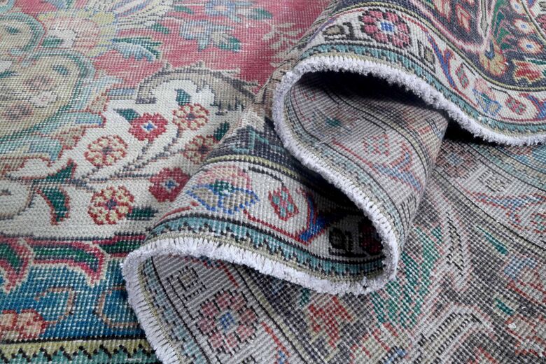 Pink Medallion Persian Vintage Woven Wool Rug