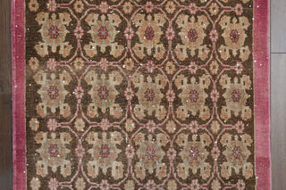 Pink Bordered Brown Carpet - Thumbnail