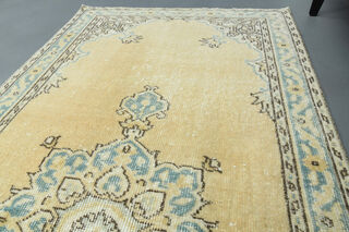 Turkish Vintage Runner Rug - Thumbnail