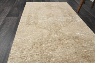 Antique Neutral Runner Rug - Thumbnail