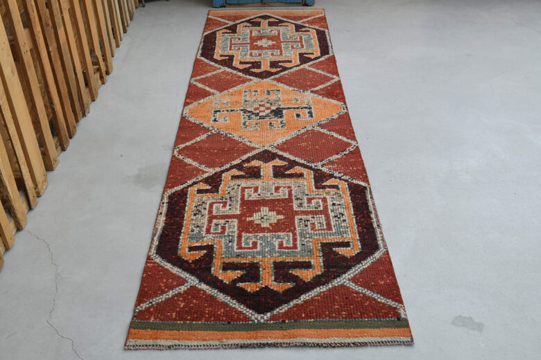 Anatolian Geometric Runner