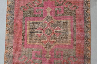 Muted Pink Vintage Runner - Thumbnail