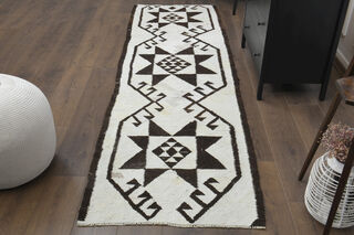 Turkish Vintage Runner Rug - Thumbnail