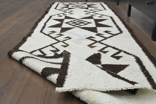 Turkish Vintage Runner Rug - Thumbnail