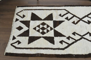 Turkish Vintage Runner Rug - Thumbnail