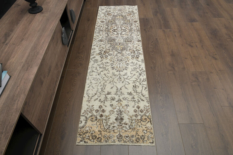 Floral Turkish Runner Decor