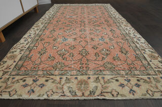 Vintage Floral Area Rug - Thumbnail