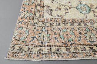 Floral Turkish Runner Rug - Thumbnail