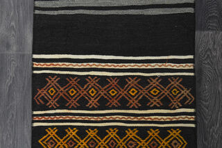 1970s Flatweave Kilim Runner Rug - Thumbnail