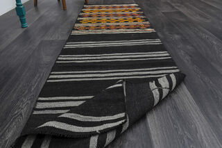 1970s Flatweave Kilim Runner Rug - Thumbnail