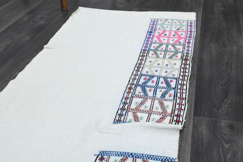 Boho Chic - White Vintage Runner