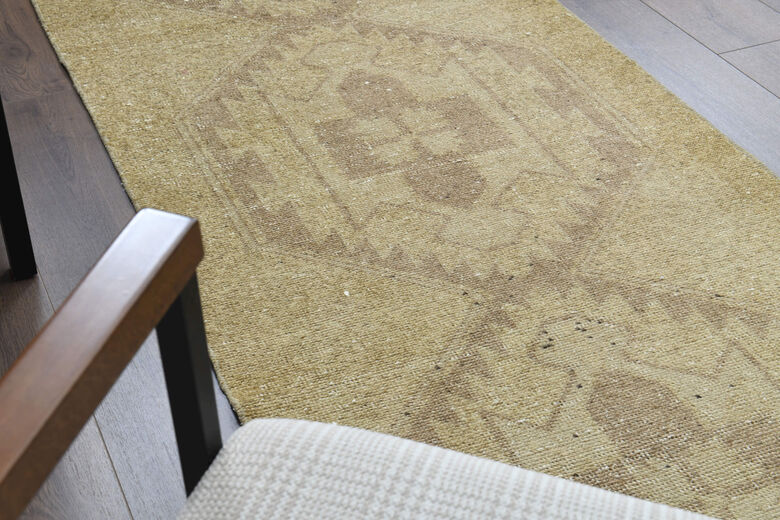 Neutral Colors Antique Runner Rug