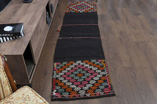 Vintage Turkish Kilim Runner Rug - Thumbnail