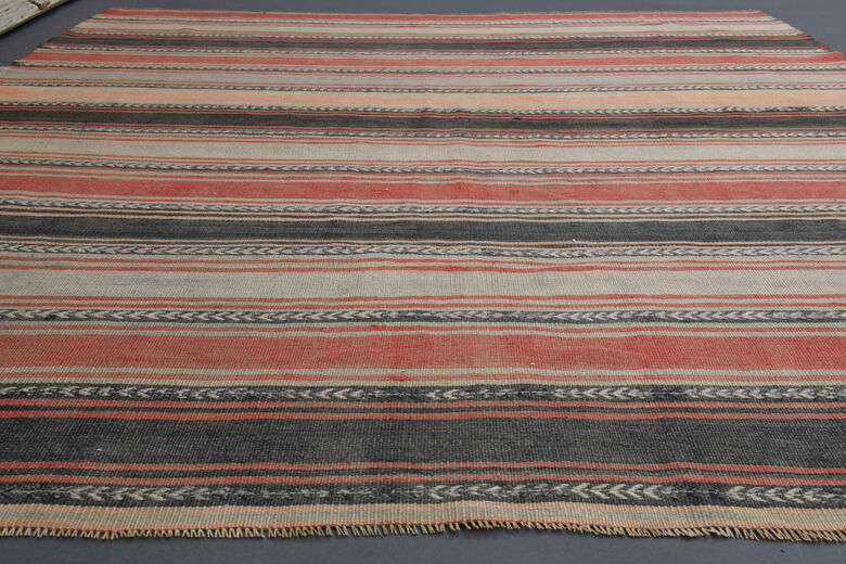 Vintage Turkish Kilim Rug