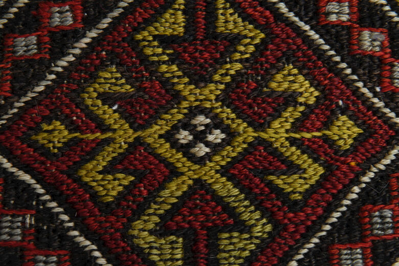 Vintage Traditional Turkish Kilim Rug