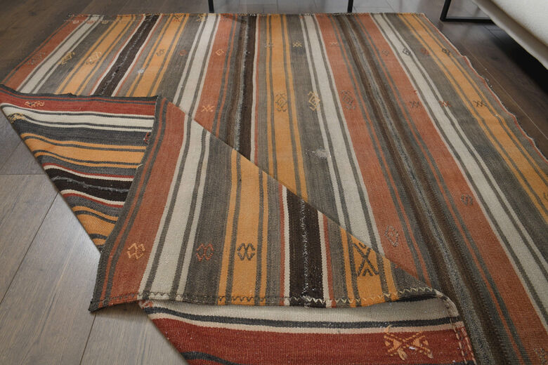 Oushak Kilim Rug