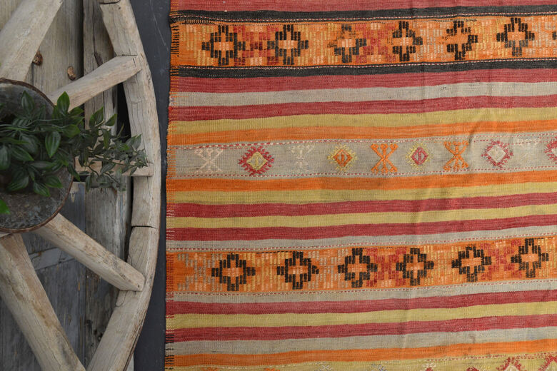 Kilim Vintage Oushak Area Rug