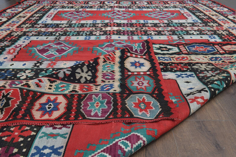 Ethnic Navajo - Vintage Kilim Area Rug