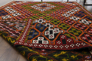 Kilim Vintage Area Rug - Thumbnail