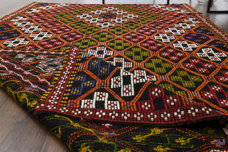 Kilim Vintage Area Rug