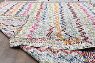 Zig-Zag Flatweave Vintage Area Rug - Thumbnail