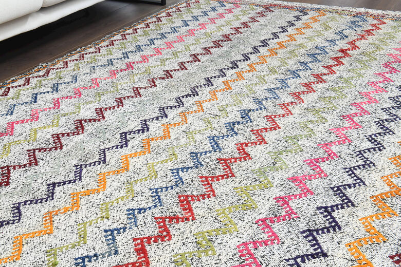 Zig-Zag Flatweave Vintage Area Rug