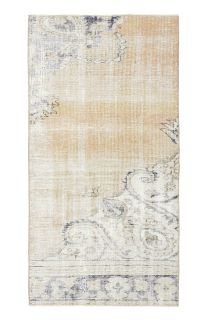 Vintage Throw Rug - Thumbnail