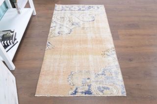 Vintage Throw Rug - Thumbnail