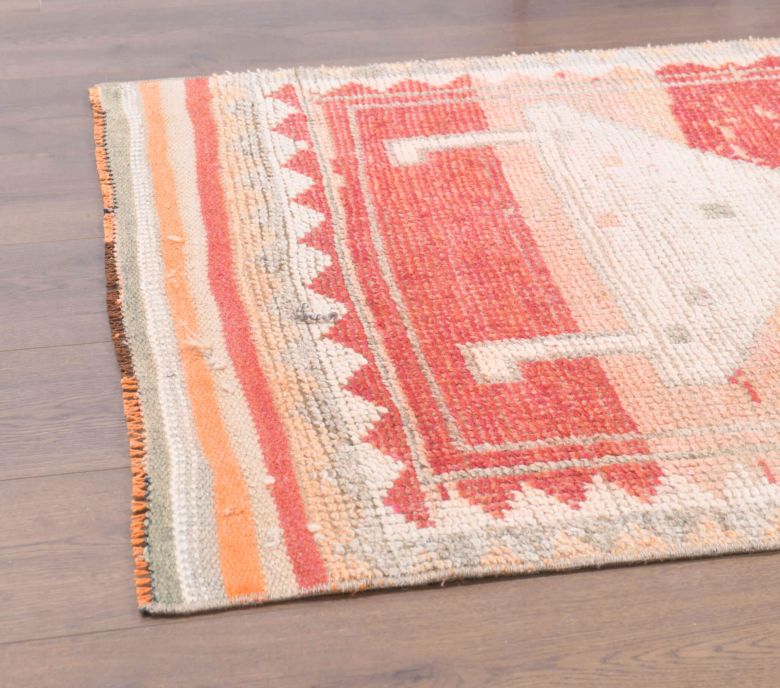 FOLK ART - Turkish Vintage Runner Rug