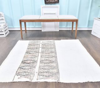 Vintage Kilim Area Rug - Thumbnail