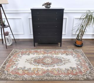 Vintage Area Rug - Thumbnail