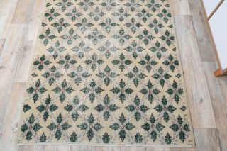 Vintage Area Rug - Thumbnail