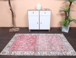 Vintage Area Rug - Thumbnail