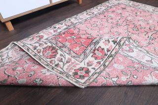 Vintage Area Rug - Thumbnail