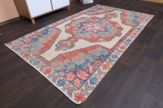 Vintage Area Rug - Thumbnail