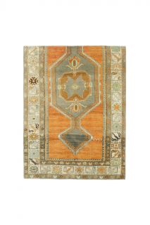 Vintage Area Rug - Thumbnail