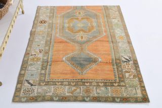 Vintage Area Rug - Thumbnail