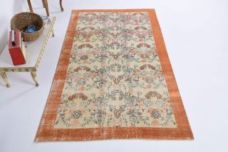 Vintage Area Rug - Thumbnail