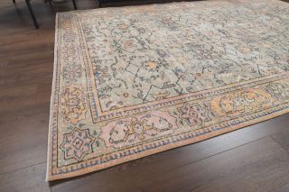 Vintage Area Rug - Thumbnail