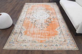 Vintage Area Rug - Thumbnail