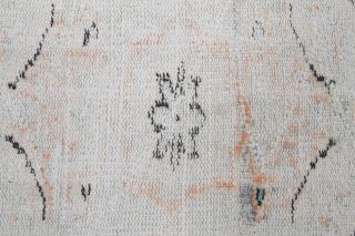 Vintage Area Rug - Thumbnail