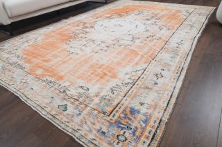 Vintage Area Rug - Thumbnail