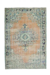 Vintage Area Rug - Thumbnail